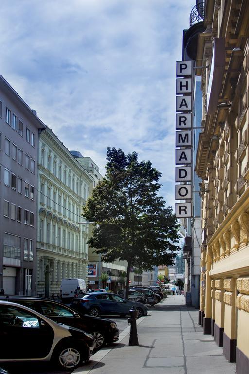 Pension Pharmador Vienna Exterior photo
