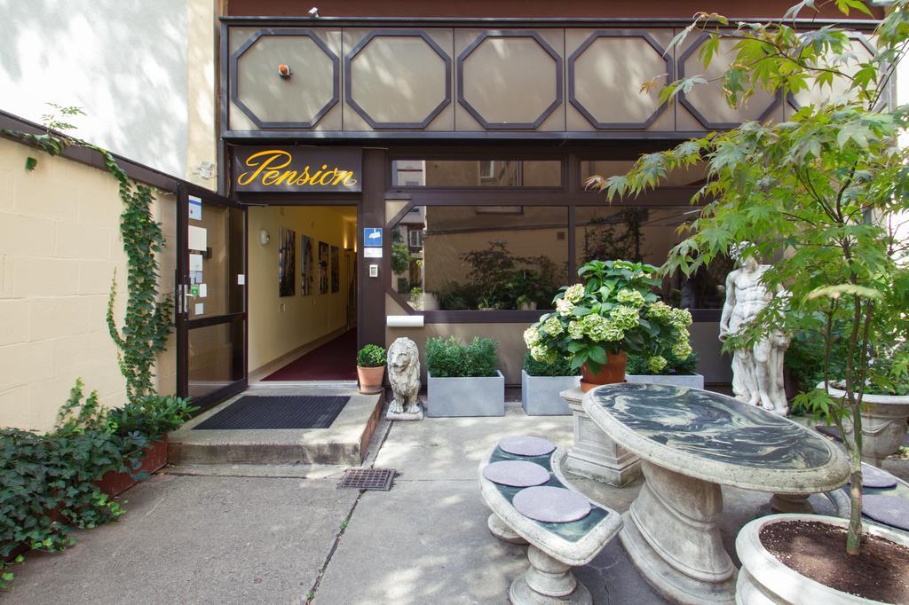 Pension Pharmador Vienna Exterior photo