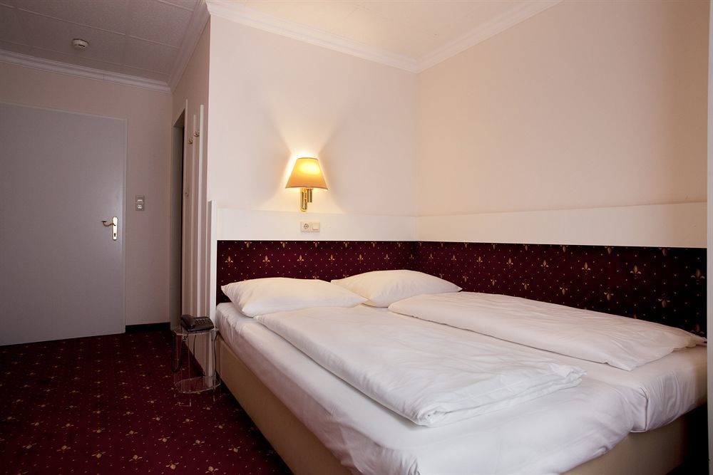 Pension Pharmador Vienna Exterior photo