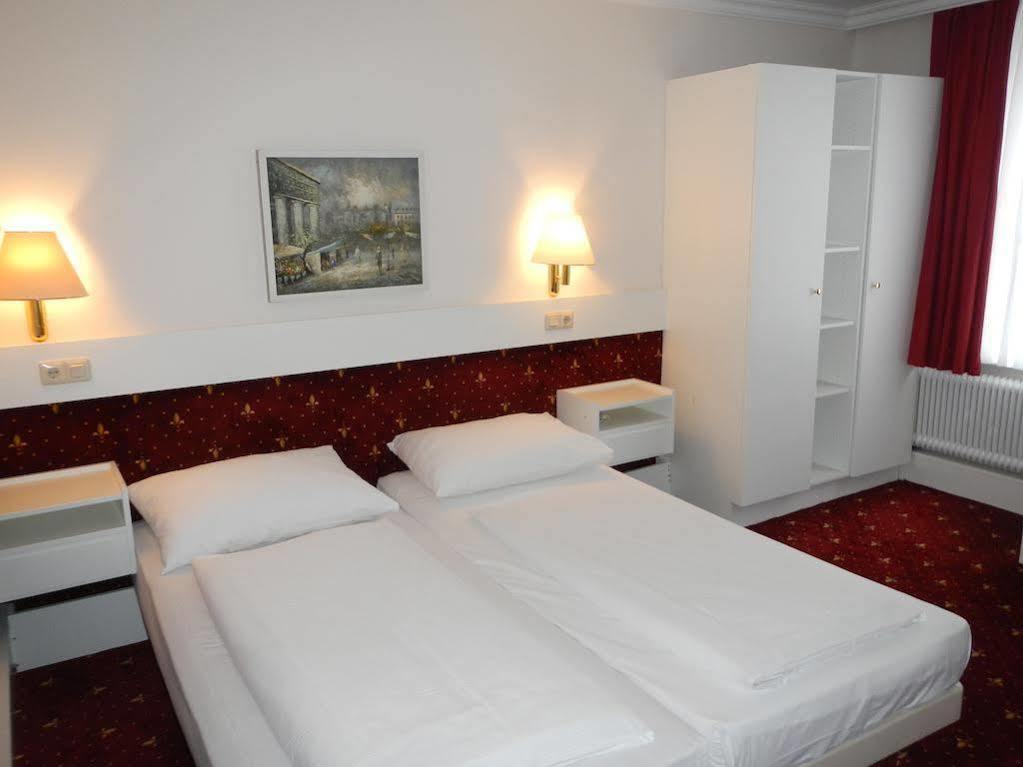Pension Pharmador Vienna Exterior photo