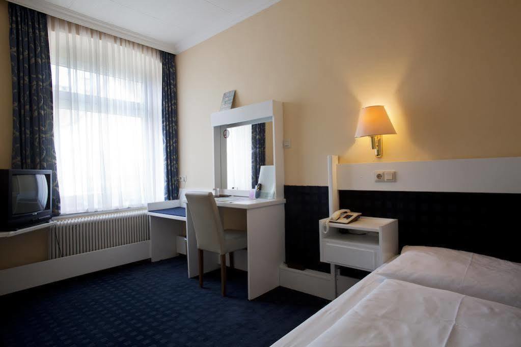 Pension Pharmador Vienna Exterior photo